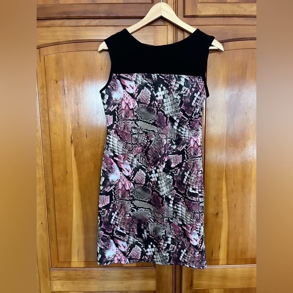 Julia Divina Sleeveless Dress Medium